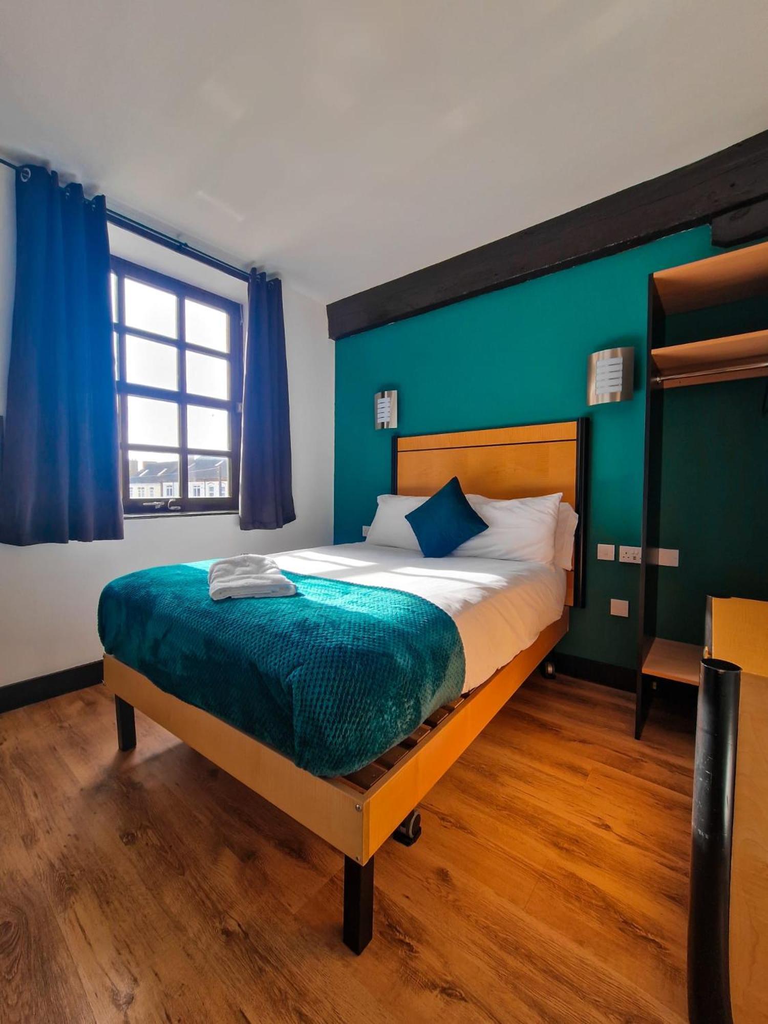 Cornmill 4*